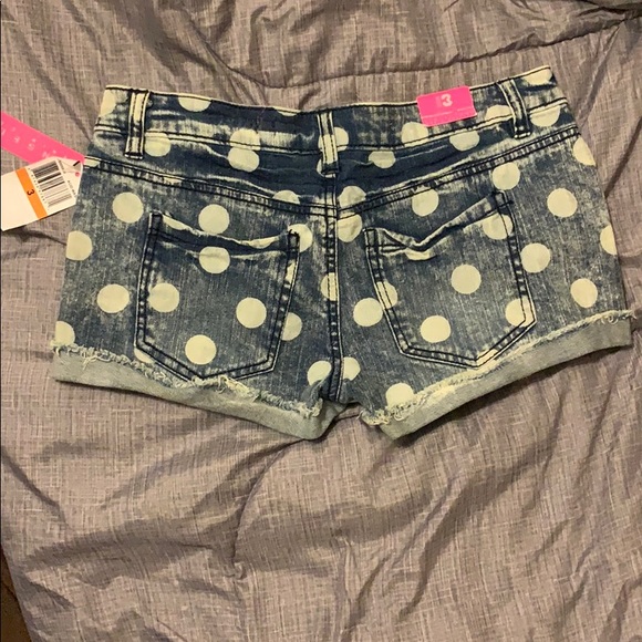 New jean shorts - Picture 2 of 2